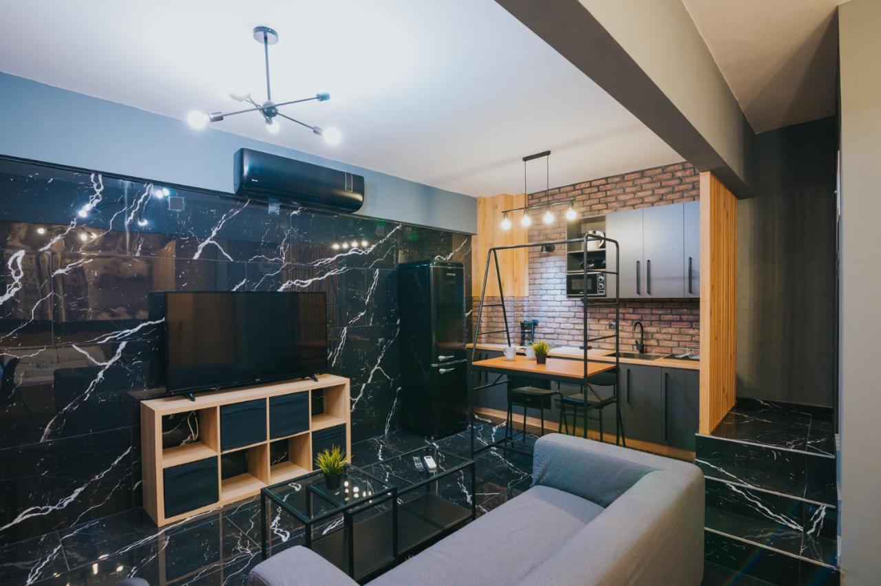 New Modern Ground Floor Apartment By The Sea เทสซาโลนิกิ ภายนอก รูปภาพ